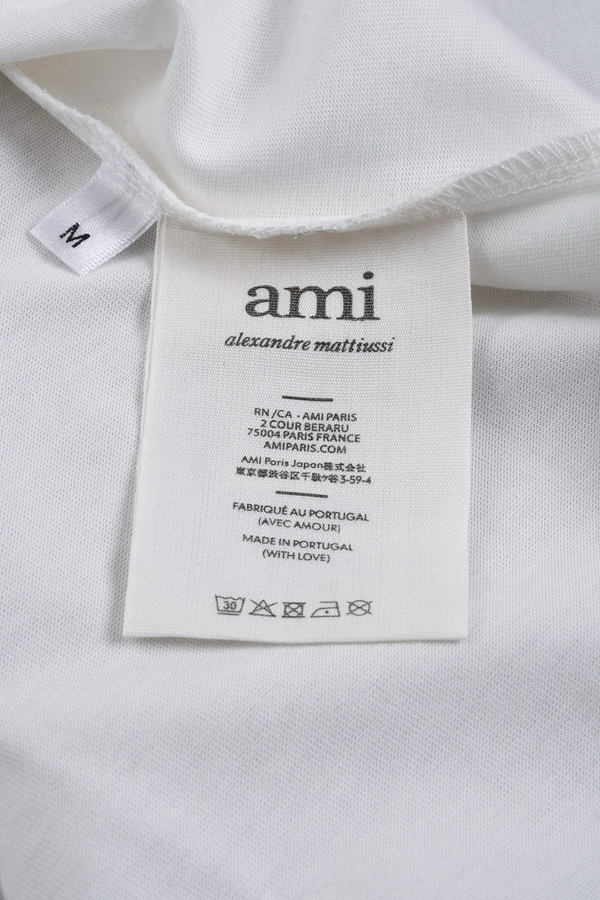 ブランドTシャツ角部分ディテール